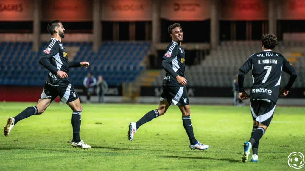 Imprensa francesa rendida a antigo defesa do Casa Pia: «Tornou-se um defesa-central dominante e indiscutível»